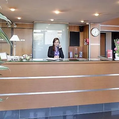 欧洲里尔酒店